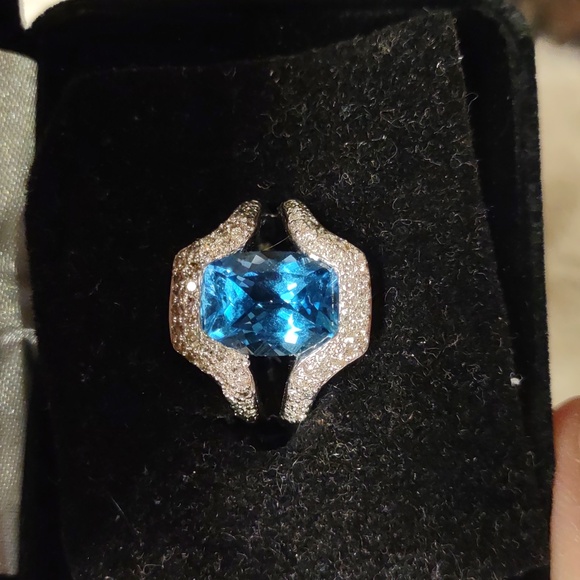 London Blue Topaz And Diamond Ring Set In 10kt White Gold - Picture 12 of 12
